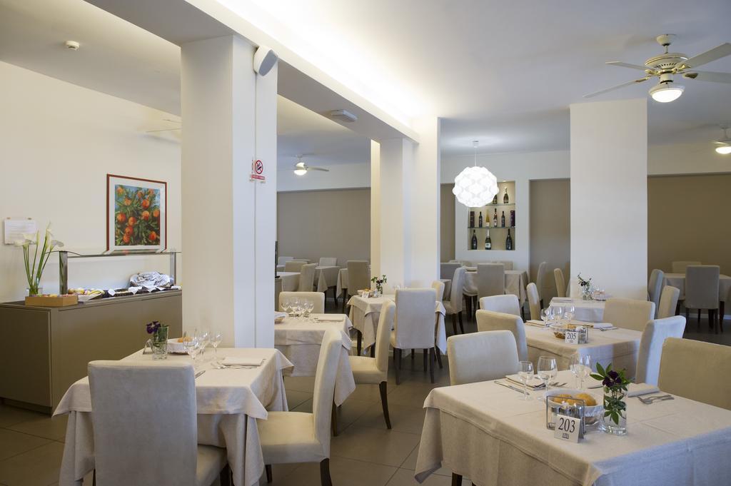 Hotel Benvenuto Caorle Exterior photo